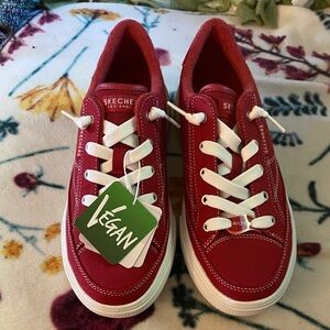 Skechers Red Low-Top Vegan Lace-Up Sneakers